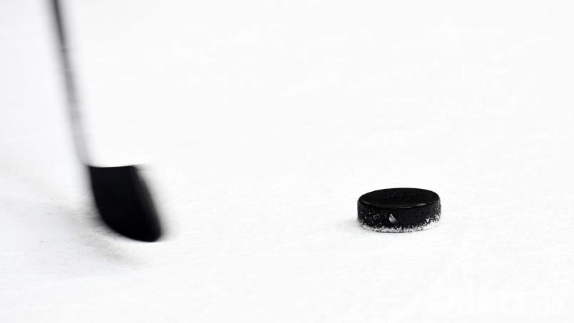 Die Eishockey-Jugendteams des EV Weiden waren zahlreich im Einsatz. Bild: Tobias Hase/dpa