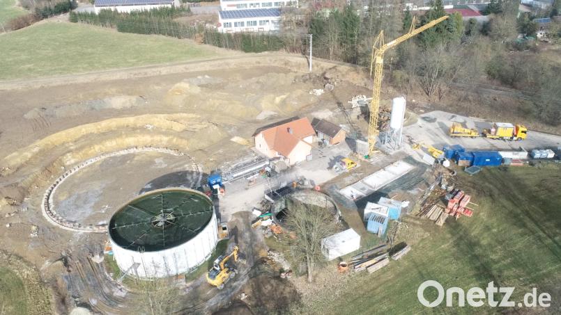 Die Arbeiten zur Ertüchtigung der Kläranlage Eslarn sind in vollem Gange. Am 19. Februar entscheidet der Marktgemeinderat über die Zulässigkeit des Bürgerbegehrens. Bild: bey