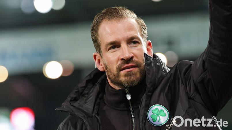 Jan Siewert fordert von seinen Fürthern den nächsten Erfolg. Bild: Daniel Karmann/dpa