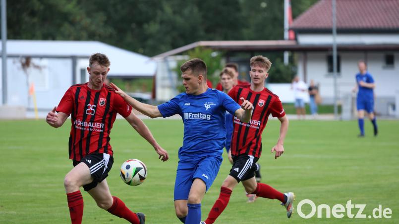 Thomas Lorenz (links) wird dem SC Luhe-Wildenau im Spiel gegen den SV Lauterhofen fehlen. Archivbild: Dieter Jäschke