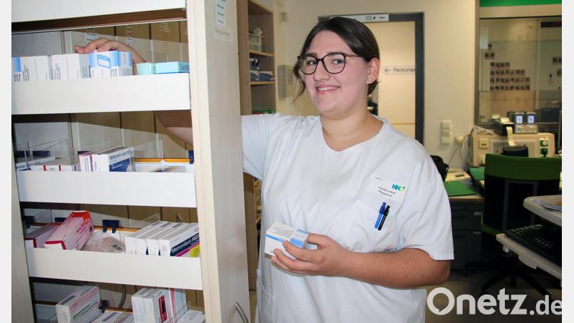 Lisa-Marie Bald arbeitet als Pflegefachkraft im Krankenhaus Tirschenreuth. Berufsbegleitend studiert sie Medizinpädagogik. Bild: Friedrich Peterhans, Kliniken Nordoberpfalz