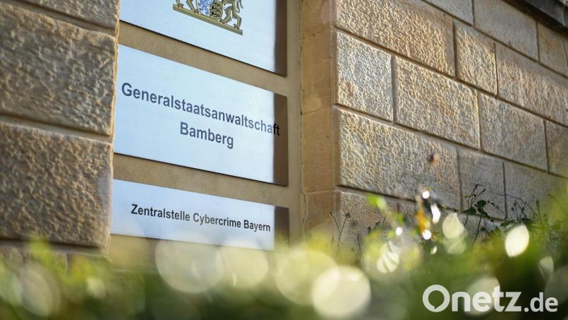 Laut der Generalstaatsanwaltschaft Bamberg ist der Mann in drei Fällen der Vergewaltigung und des Besitzes kinderpornographischer Inhalte dringend verdächtig. (Archivbild) Bild: Nicolas Armer/dpa