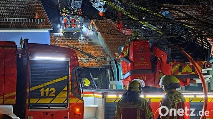 In Windischeschenbach hat am Donnerstagabend eine Garage gebrannt. Bild: Jessica Fechner