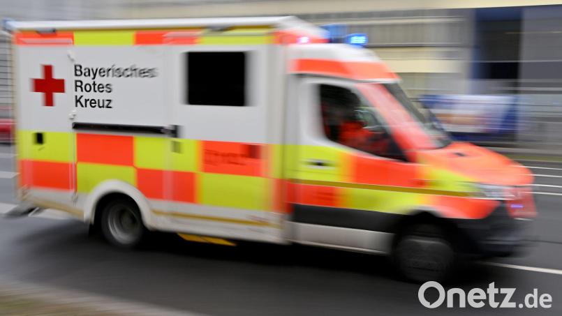 Der 15-Jährige kam ins Krankenhaus und wurde reanimiert. (Symbolbild) Bild: Peter Kneffel/dpa