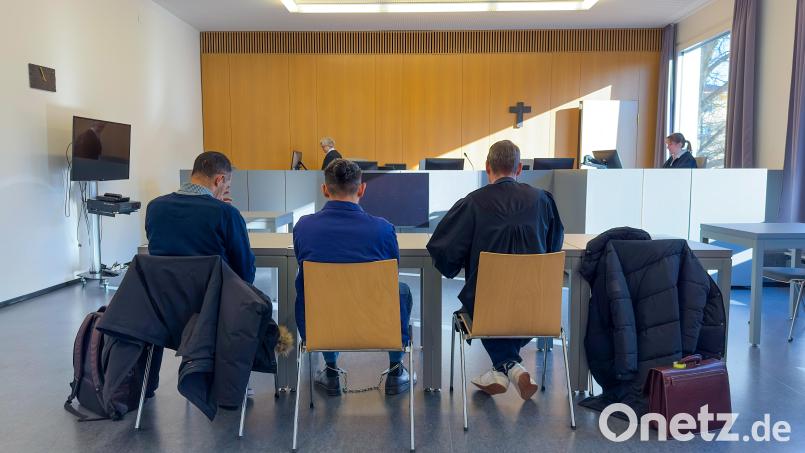 Ein 34-jähriger Mann wird in Weiden für eine sexuelle Nötigung verurteilt. Bild: Leon Karwath