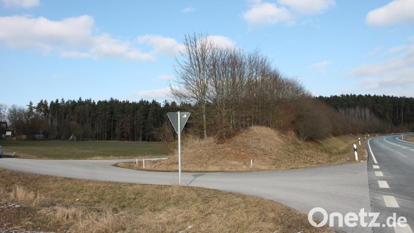Parallel zur Bundesstraße 299 wird der Radweg verlaufen, der nahe Riggau beginnt und bei Weihersberg in die Zufahrt zum Gottschalkhaus einmündet (Bild). Bild: bjp