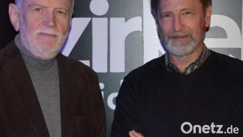 Die beiden Macher beim Weidener Jazz-Zirkel: Alfred Hertrich (links) und sein Nachfolger Dr. Reinhard Roth. Bild: Kunz