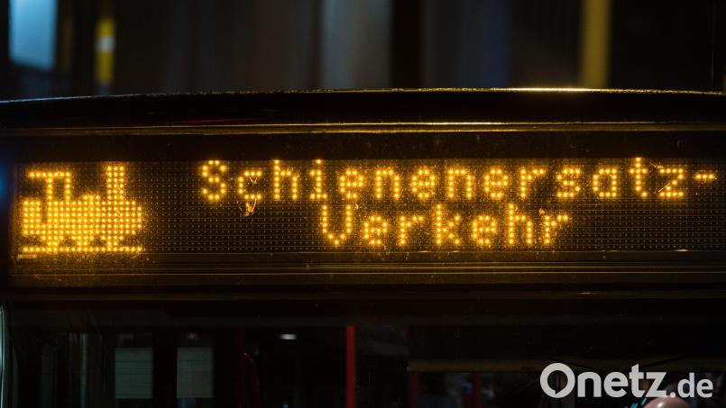 Mehr Baustellen, mehr Ersatz-Busse – mehr Probleme. Das sind die Aussichten für Bahnfahrer im Jahr 2025. Symbolbild: Andreas Arnold