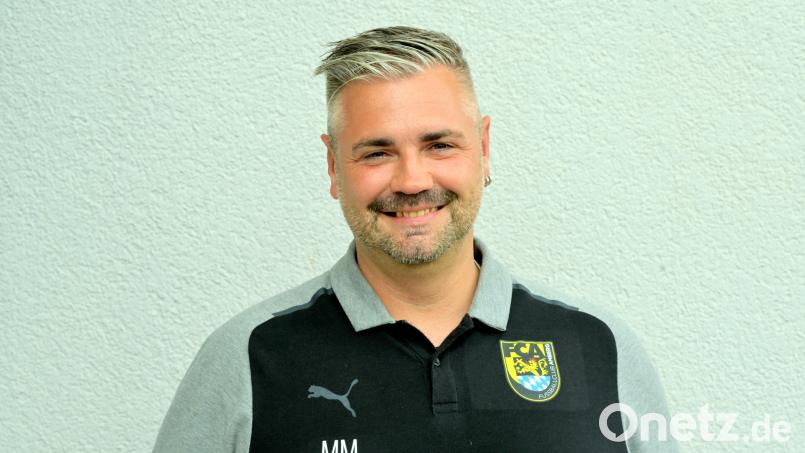 Tobias Forster (hier noch als Trainer der Frauenmannschaft des FC Amberg) trainiert ab kommender Saison den SC Kirchenthumbach. Archivbild: Hubert Ziegler