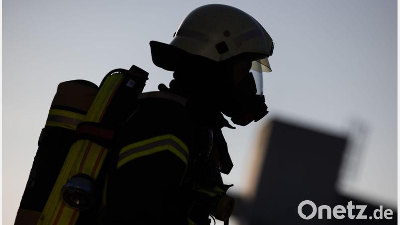 Ausgaben für die Ausrüstung und laufende Kosten summieren sich im Jahresbudget der Feuerwehren, das der Gemeinderat Neukirchen genehmigt hat. Symbolbild: Rolf Vennenbernd/dpa
