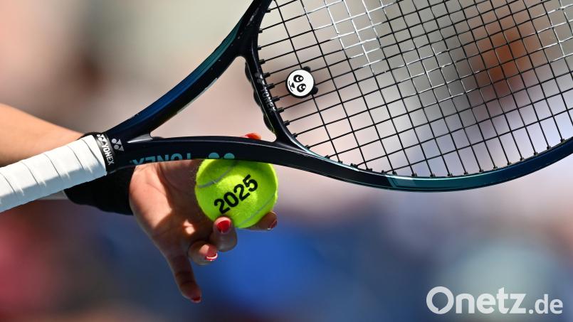 Seit zwei Wochen können sich Individualsportler, wie zum Beispiel Tennisspieler, aus der Oberpfalz für ein Sportstipendium bewerben. Das gilt es bei der Bewerbung zu beachten. Symbolbild: Lukas Coch
