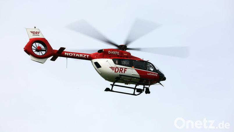 Der schwer verletzte Mann wurde in ein Krankenhaus geflogen. Symbolbild: Jan Woitas/dpa