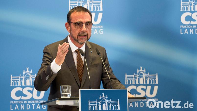 „Die Freien Wähler haben dem bürgerlichen Lager und der Stimme Bayerns geschadet“, beklagt CSU-Landtagsfraktionschef Klaus Holetschek. (Archivbild) Bild: Daniel Vogl/dpa