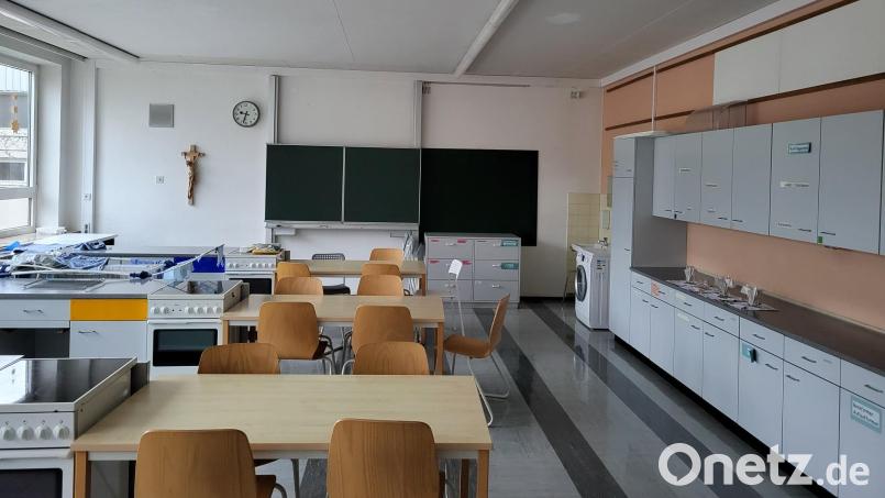 Die alte Schulküche muss für die offene Ganztagsbetreuung in Neukirchen zur Mensa umgebaut werden. Bild: Schulverband Neukirchen-Etzelwang