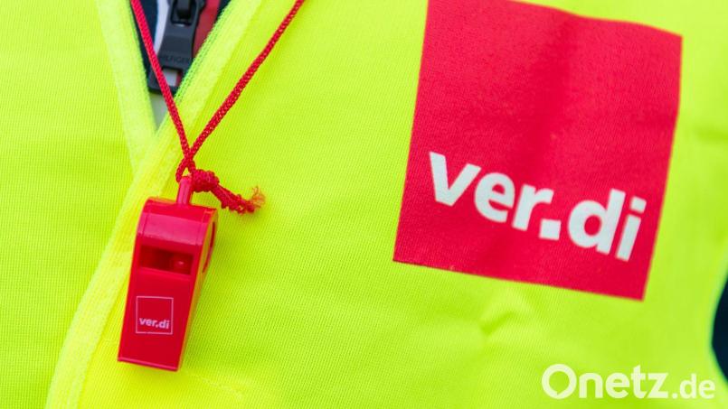 Am Freitag ruft die Gewerkschaft Verdi in Weiden zum Warnstreik auf. Symbolbild: Christophe Gateau/dpa
