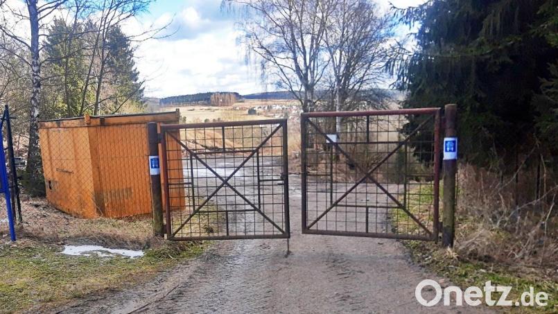 Noch ist das Tor der Grünabfall-Deponie geschlossen. Am Samstag, 15. März, ist sie wieder Treffpunkt für Garten- und Hausbesitzer. Bild: ld
