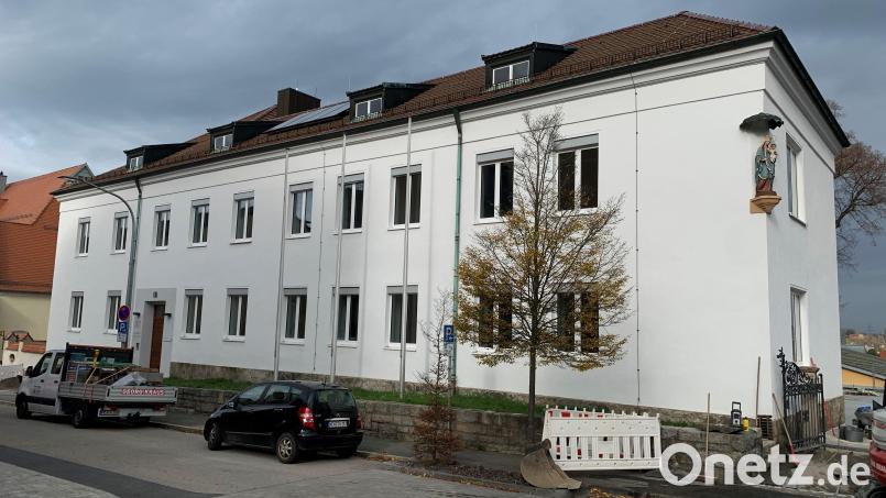 In der Reiseservicestelle des Landesamts für Finanzen in Vohenstrauß werden bis Ende 2025 rund 40 Mitarbeiter ihren Dienst aufnehmen. Bild: ck