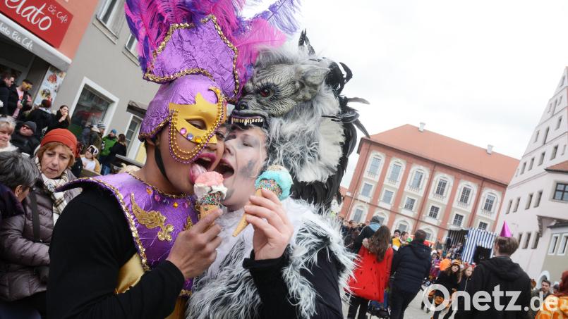 Ob es am Sonntag beim Neustädter Faschingszug warm genug für ein Eis ist? Der Wetterbericht lässt zumindest auf Sonnenschein hoffen. Archivbild: Gabi Schönberger