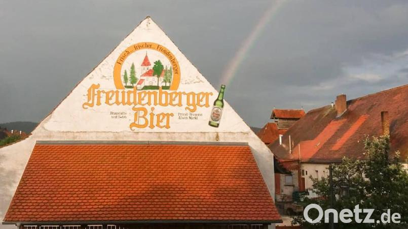 Eine Oberpfälzer Traditionsbrauerei geht über den Regenbogen: Die Brauerei Märkl in Freudenberg stellt nach 560 Jahren den Betrieb ein. Bild: Michael Ries