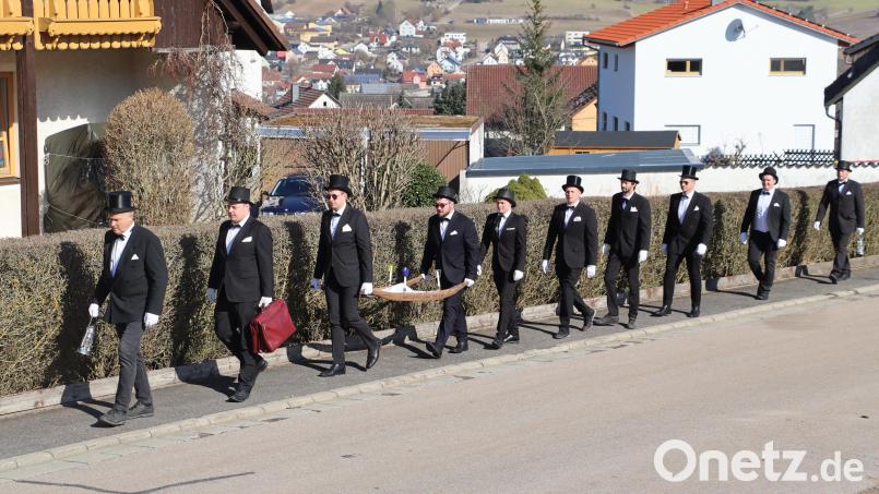 Die Fischzügler müssen die Zugordnung beachten, vor allem zwischen den Stationen. Bild: mrr