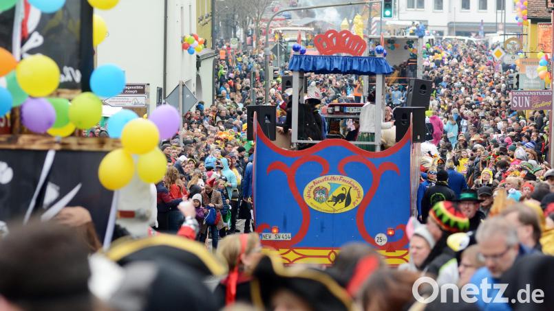 Droht dem Neustädter Narrenverein dieses Jahr ein Faschingswagen ohne Prinzenpaar? Archivbild: Gabi Schönberger