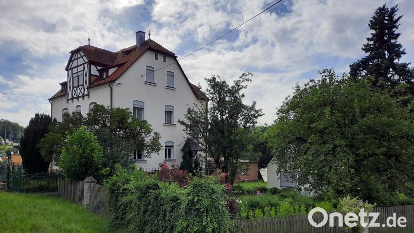 Auf Sympathie beim Gemeinderat Weigendorf stoßen die Sanierungspläne für das Jugendstil-Wohnhaus an der Sulzbacher Straße. Bild: glb