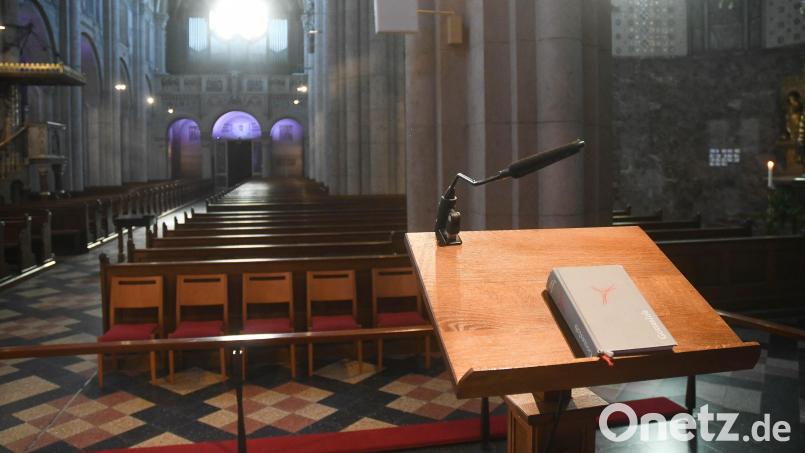 Ob aus dem Gotteslob oder der Bibel, bei den &quot;Predigten im Alltag&quot; in der Josefskirche hat jeder der Laienprediger ein anderes Lieblingslied oder -zitat. Die Reihe startet am 13. März. Bild: Gabi Schönberger