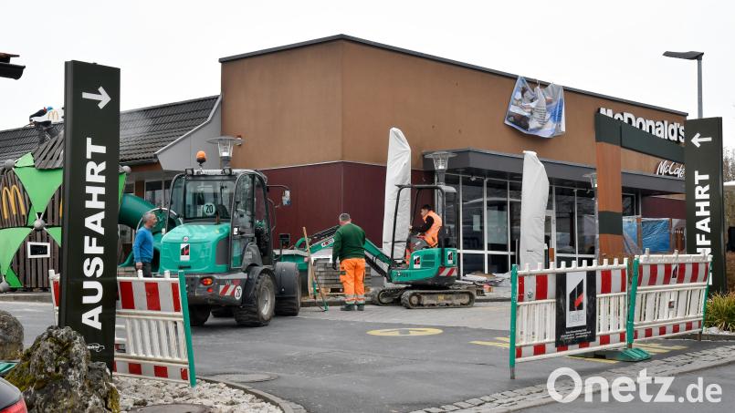 Bei McDonalds an der Fuggerstraße in Amberg wird umgebaut. Bild: Petra Hartl