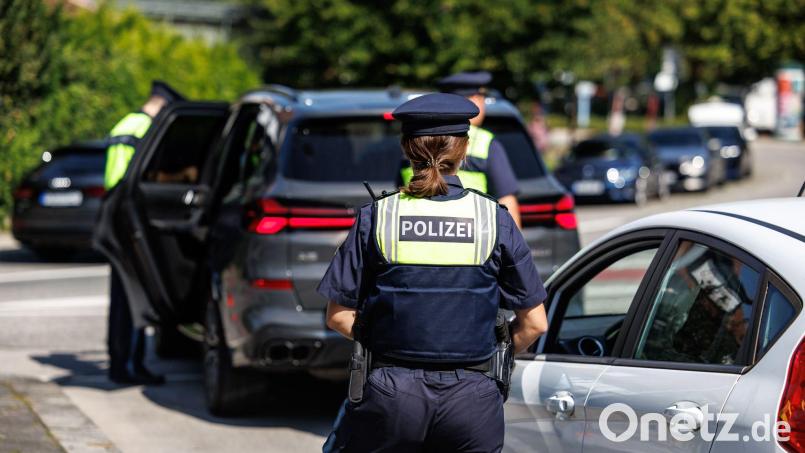 Die Grenzpolizeiinspektion Waidhaus meldet mehrere Verstöße bei Kontrollen. Symbolbild: Matthias Balk/dpa