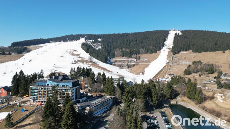 Bei so einem Anblick sinkt die Lust auf den Wintersport, sagt Tourismusmanager Günter Reimann Symbolbild: Bodo Schackow/dpa