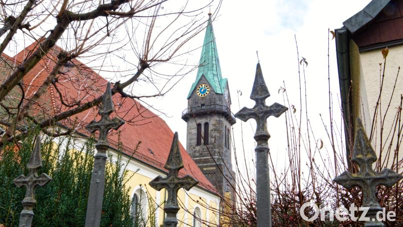 In einer Umfrage haben sich die Erbendorfer Katholiken entschieden: Sie wollen künftig am Sonntag um 10 Uhr Gottesdienst feiern. Bild: njn