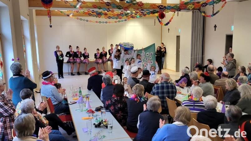 Ob Senioren-, Kinderfasching, Kräuterbüschlbinden oder Frauenbundversammlung. Pfarrheime sind nicht nur eine religiöses, sondern auch ein gesellschaftliches Zentrum im Ort. Symbolbild: Helmut Kramer/exb