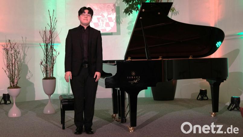 Der 28-jährige Koreaner Uram Kim eröffnete am Freitag in der Spitalkirche den 18. Schwandorfer Klavierfrühling. Bild: Hirsch