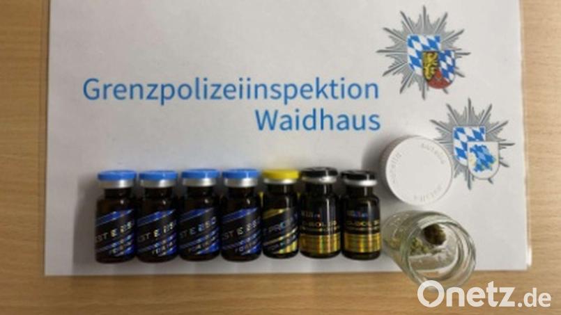 Sichergestelltes Dopingmittel und Haschisch. Bild: Grenzpolizeiinspektion Waidhaus