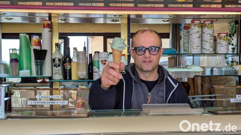 Wenn die Sonne rauskommt, steigt allenorten die Lust aufs Eis – zum Beispiel auch bei Eis Europa von Fabio Cercena in Nabburg. Bild: wrl
