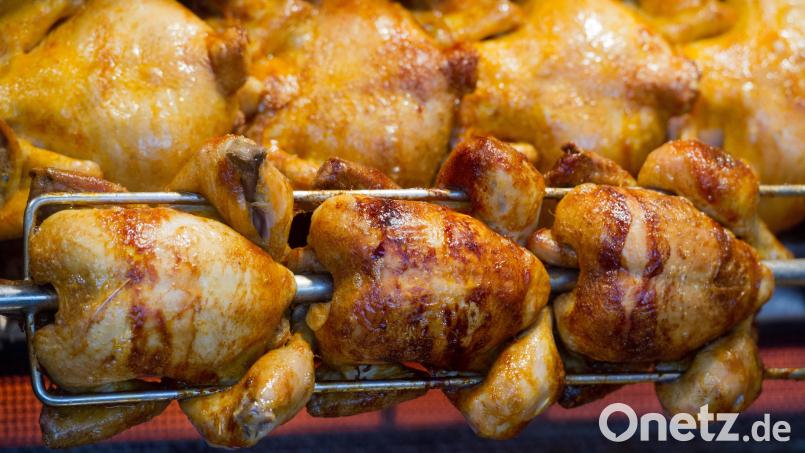 Ein gasbetriebener Hähnchengrill hat am Samstag in Schnaittenbach für Kohlenmonoxidvergiftungen bei 12 Personen gesorgt. Symbolbild: Stefan Sauer/dpa