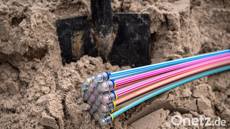 Der Glasfaserausbau in der Marktgemeinde Konnersreuth war erneut Thema im Marktrat. Für Verwirrung sorgt noch immer eine Postwurfsendung. Bild: Sina Schuldt/dpa