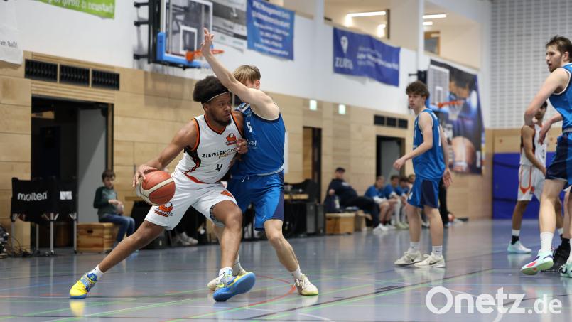 Neben weiteren Ausfällen wird der DJK Neustadt am Samstag auch ihr bester Werfer Rasheed Reams (am Ball) fehlen. Archivbild: Dieter Jäschke