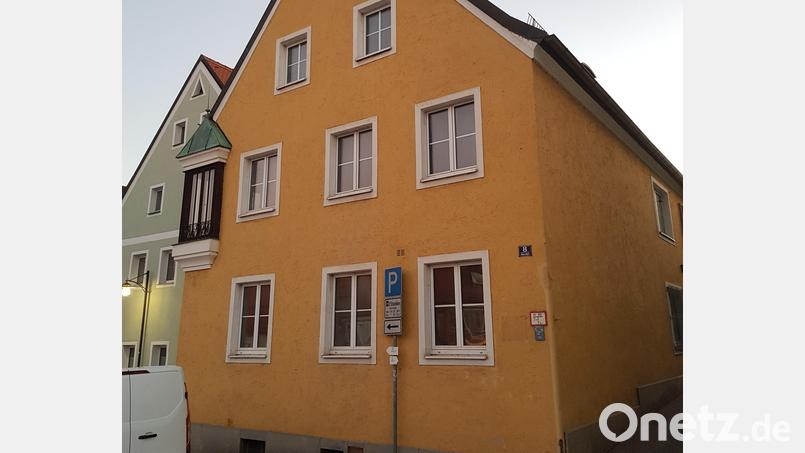 Das Haus mit der früheren Zahnarztpraxis von Dr. Frank (Bild) soll so umgebaut werden, dass sechs Wohnungen entstehen. Bild: Benkhardt