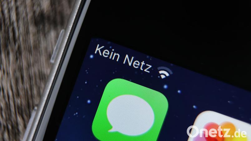 Kein Netz: Wegen Arbeiten am Sendemast auf dem Galgenberg gab es in den vergangenen Tagen immer wieder Problem bei mobilen Verbindungen, betroffen waren alle Anbieter. Symbolbild: Karl-Josef Hildenbrand/dpa