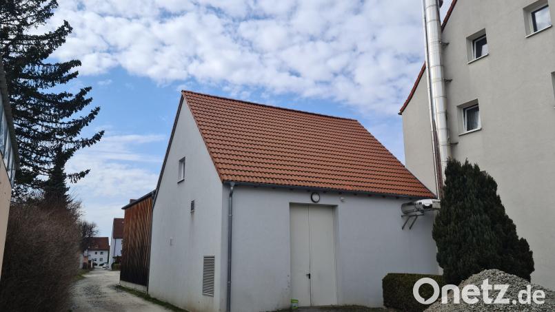 Das Hackschnitzelheizwerk an der Eichendorffstraße versorgt die Umgebung bereits mit Energie. Der Stadtrat stellte nun einen kommunalen Wärmeplan für die Zukunft auf. Bild: sne