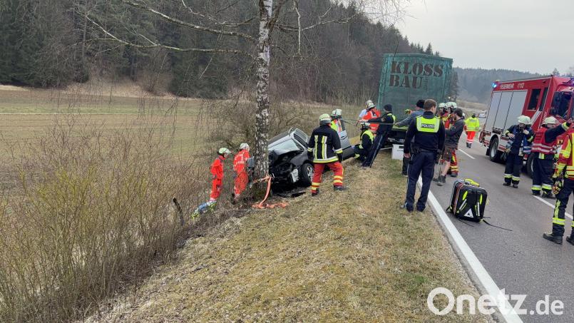 Auf der Kreisstraße AS1 ist es zu einem Unfall gekommen. Bild: PI Sulzbach-Rosenberg/exb