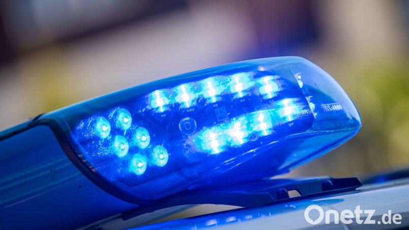 Die Polizei wurde zu einem Ladendiebstahl gerufen. Der Täter kam in Haft. Symbolbild: Lino Mirgeler