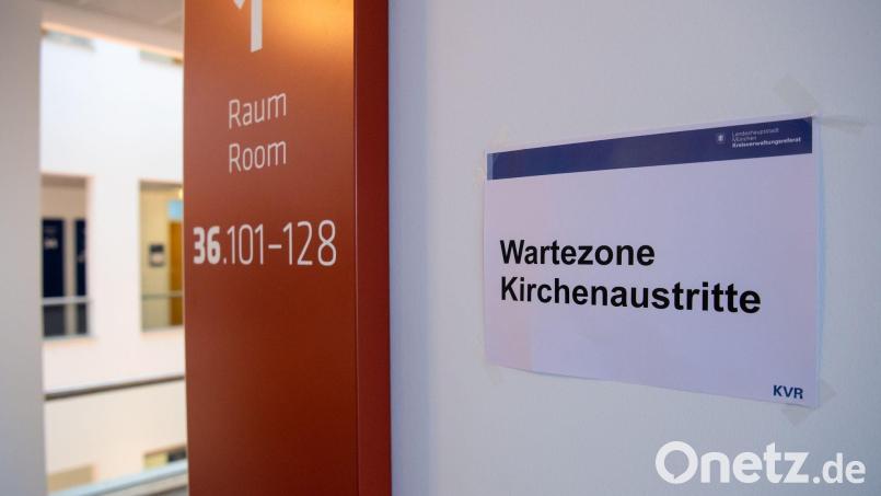 Auch 2024 traten wieder Tausende Menschen in Bayern aus der Kirche aus. Bild: Sven Hoppe/dpa