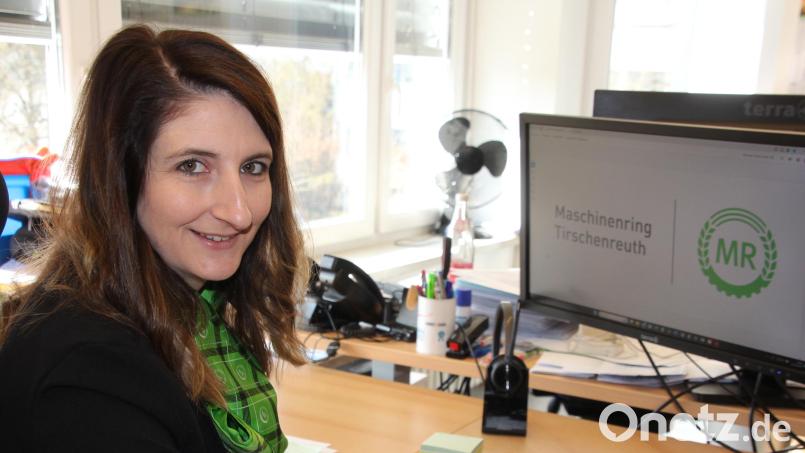Carolin Schrembs ist die neue Geschäftsführerin des Maschinenrings Tirschenreuth. Bild: kro