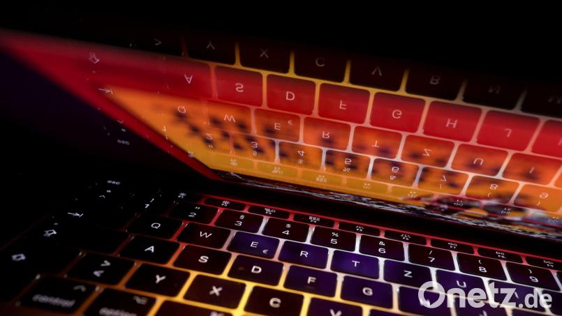 Durch Cybertrading hat ein Marktredwitzer 6000 Euro verloren. Die Polizei warnt in diesem Zusammenhang vor unseriösen Online-Investmentplattformen und rät zur besonderen Vorsicht bei Geldanlagen im Internet. Symbolbild: Karl-Josef Hildenbrand/dpa