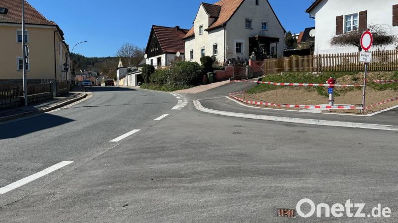 Die Sanierung der Krankenhausstraße geht heuer weiter bis zur Stadtgrenze. Im Vordergrund ein Stück des bereits fertig erneuerten Abschnittes. Bild: ihl