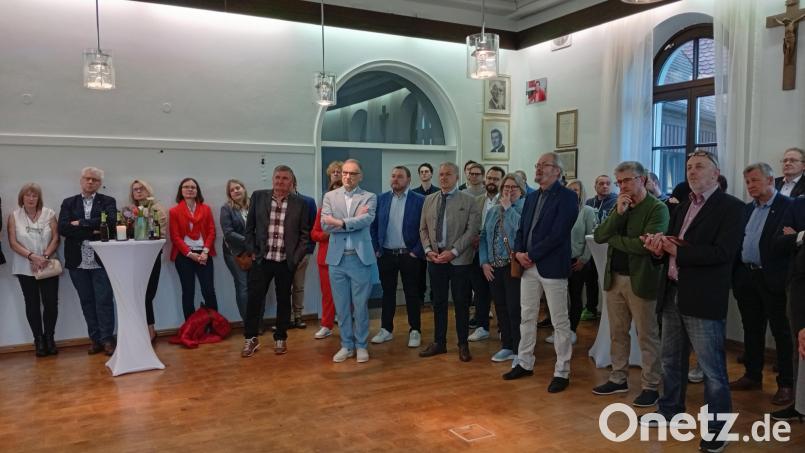 Gespannt lauschten die Gäste beim siebten Waldershofer Unternehmerforum. Bild: fpoz
