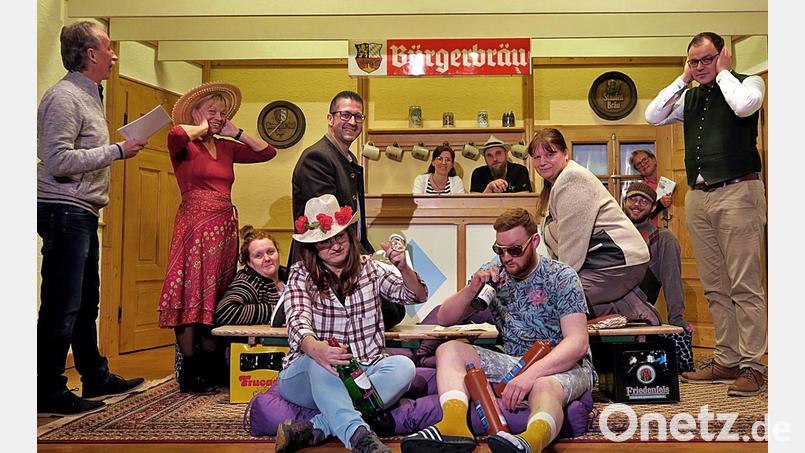 Das Letzauer Ensemble bei einer der vielen Proben zum Stück „Die Wüste blüht“. Bild: R. Kreuzer