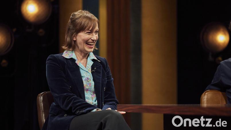 Kathrin Anna Stahl darf in der finalen Staffel der BR-Show &quot;Ringlstetter&quot; zu Gast sein. Bild: Philipp Thurmaier/Bayerischer Rundfunk
